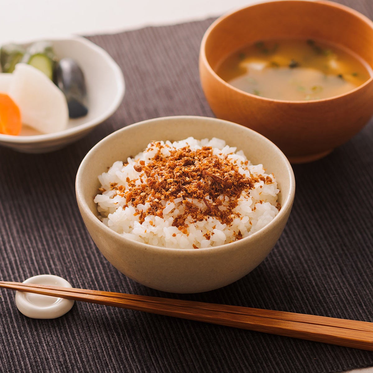 燻し香るおかかふりかけ いぶりがっこ
